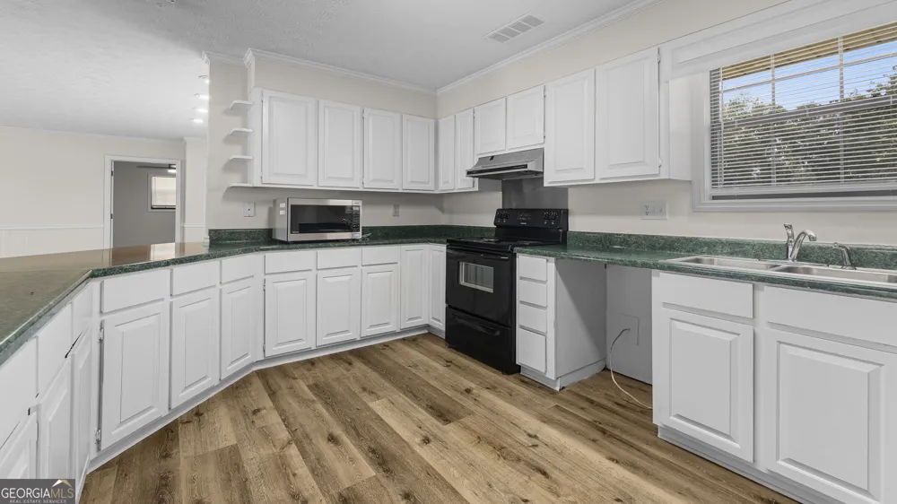 133 S Richardson ST Mount Vernon, GA 30445