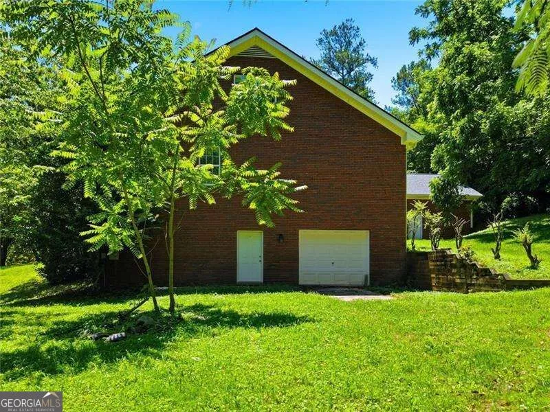 1511 Sandy Bottom RD Tate, GA 30177