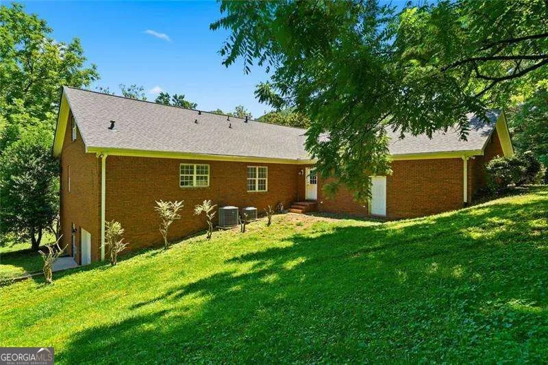 1511 Sandy Bottom RD Tate, GA 30177