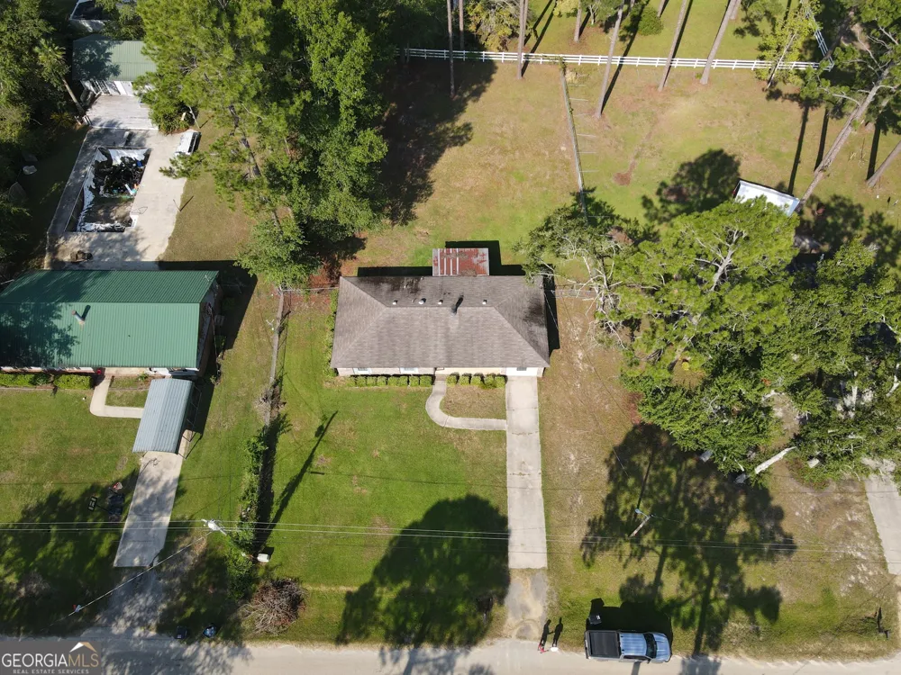 157 Ext N Jefferson ST Lyons, GA 30436