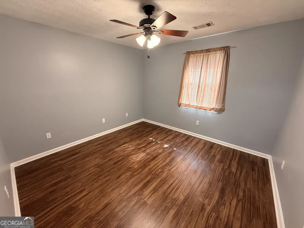 157 Ext N Jefferson ST Lyons, GA 30436