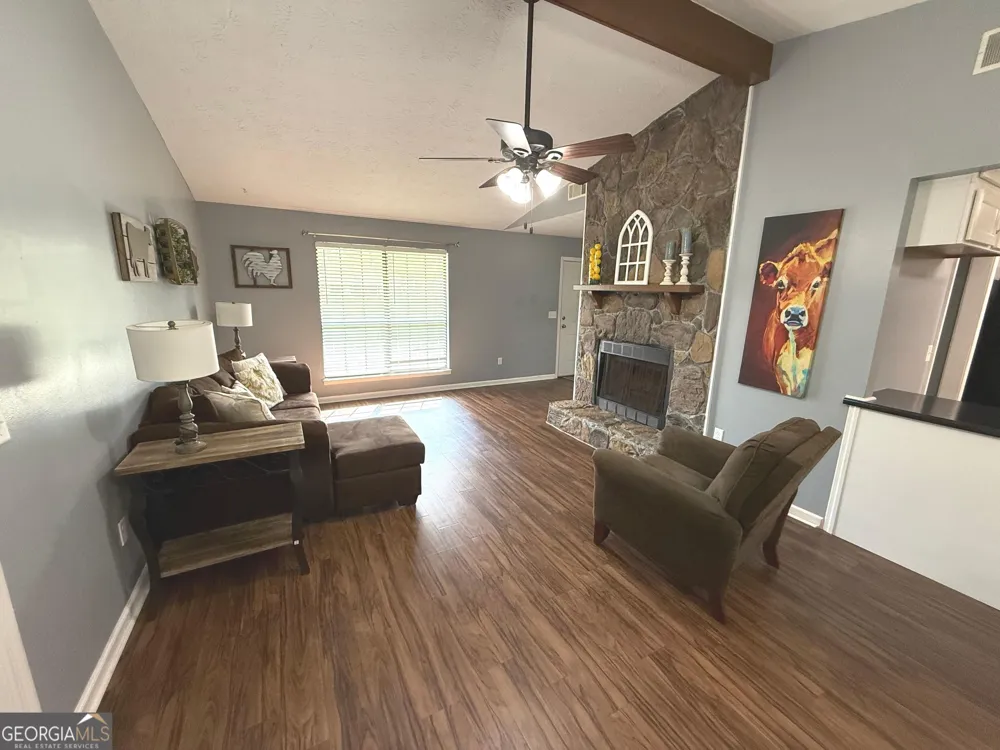 157 Ext N Jefferson ST Lyons, GA 30436