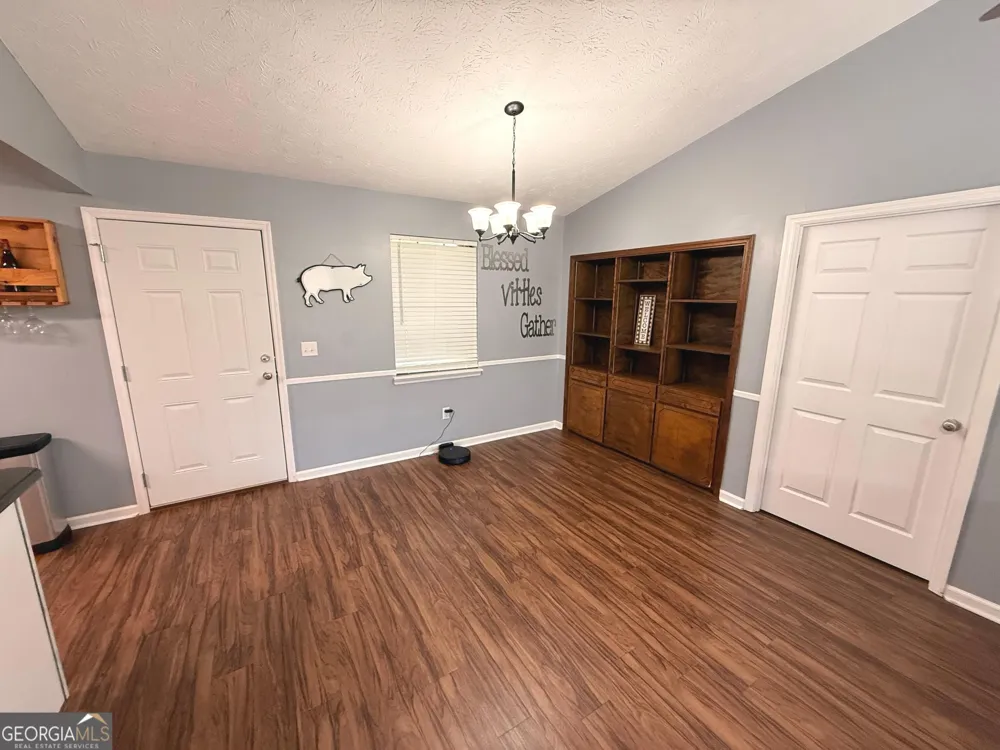 157 Ext N Jefferson ST Lyons, GA 30436