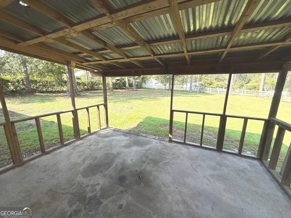 157 Ext N Jefferson ST Lyons, GA 30436