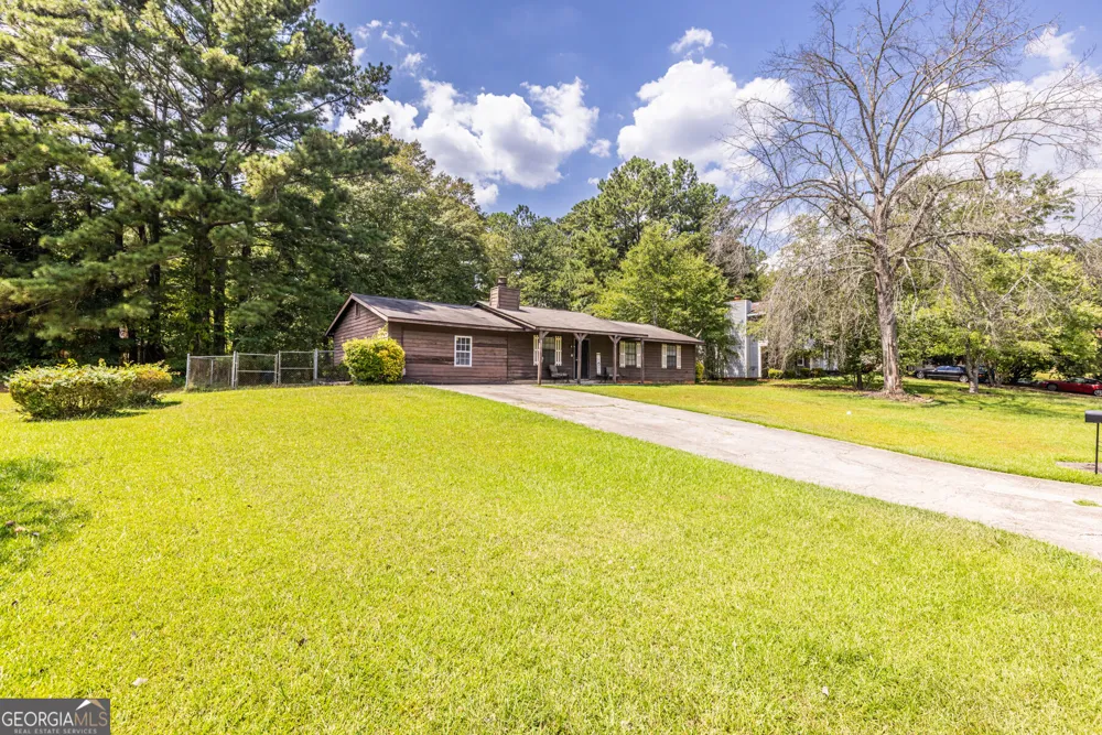 8397 Willows TER Riverdale, GA 30274