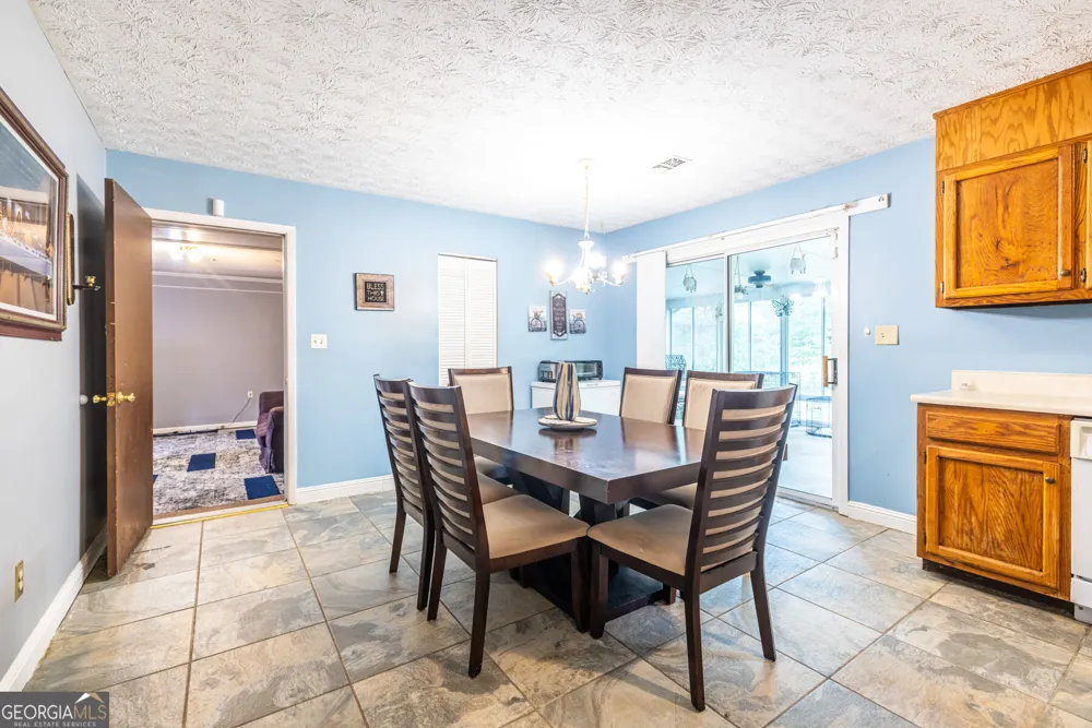 8397 Willows TER Riverdale, GA 30274