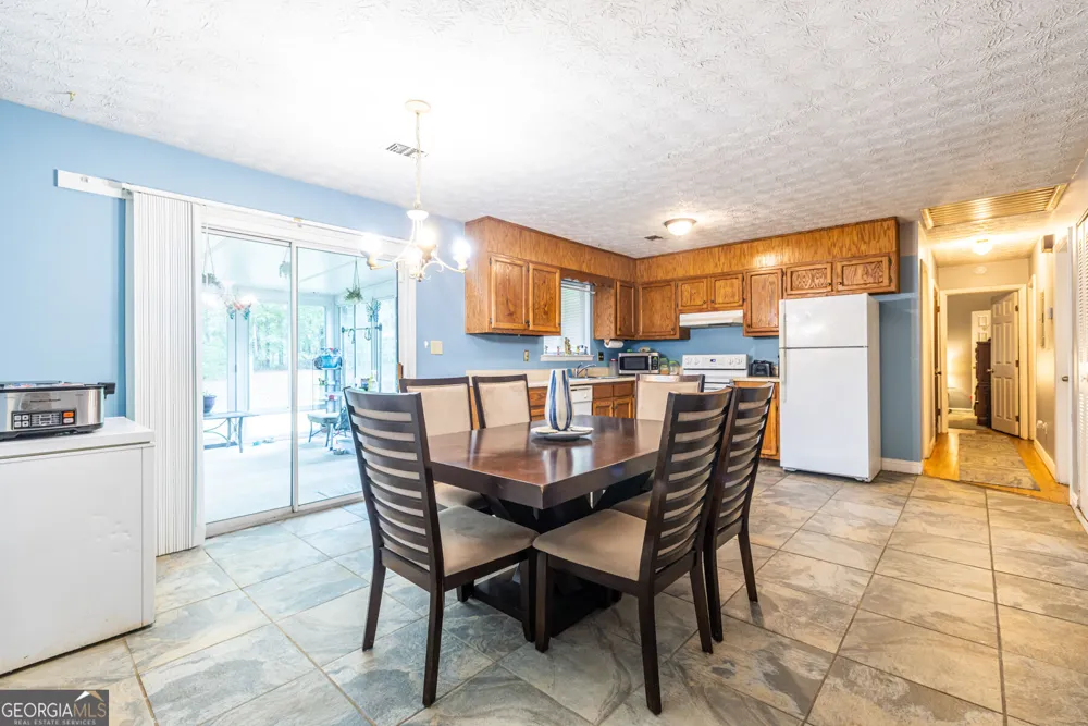 8397 Willows TER Riverdale, GA 30274