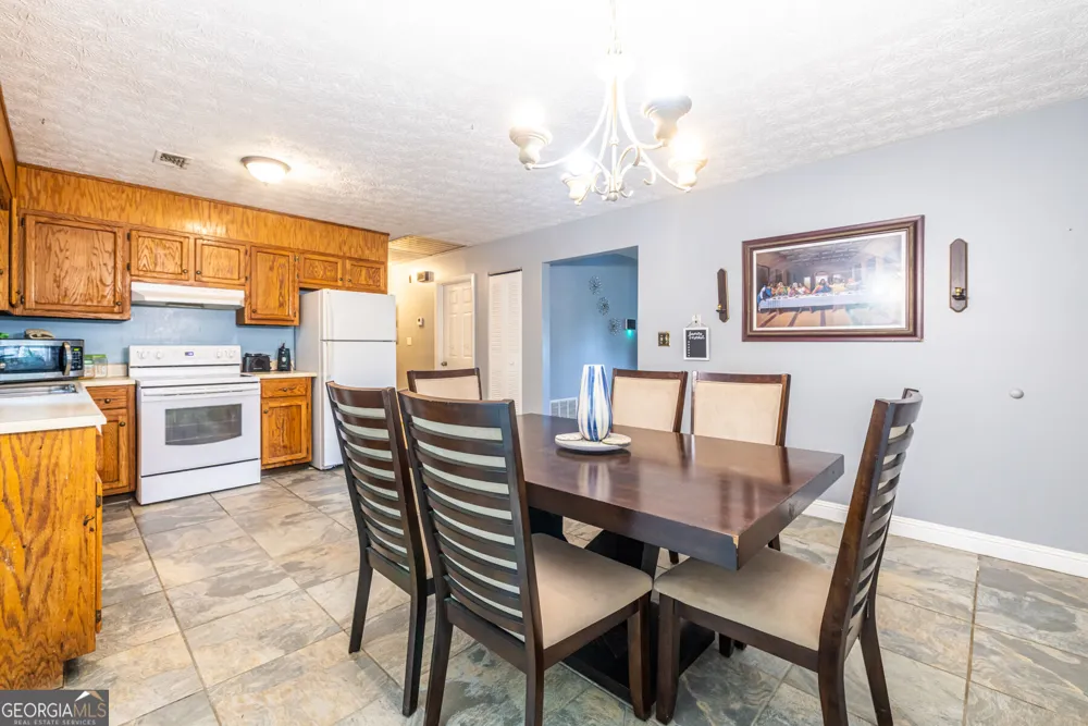 8397 Willows TER Riverdale, GA 30274