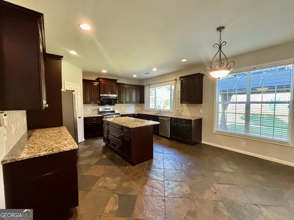 3252 Sandy Branch LN Buford, GA 30519