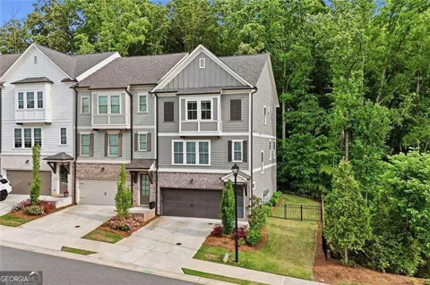 228 Retreat LN
