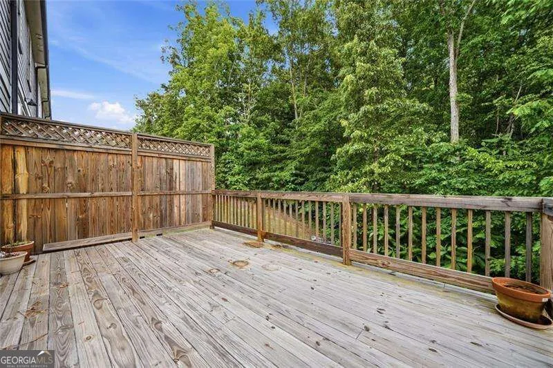 228 Retreat LN Canton, GA 30114