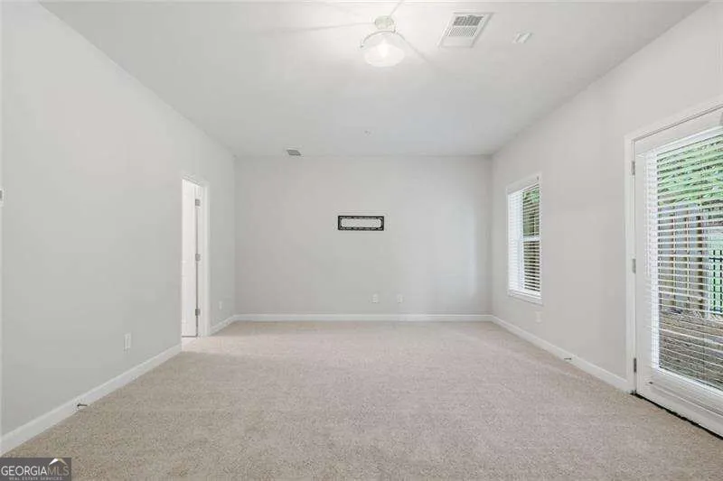 228 Retreat LN Canton, GA 30114
