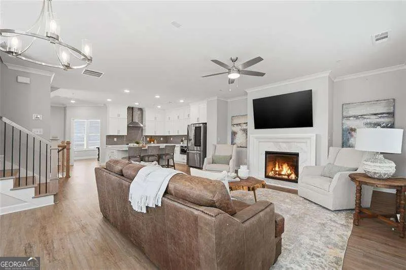 228 Retreat LN Canton, GA 30114