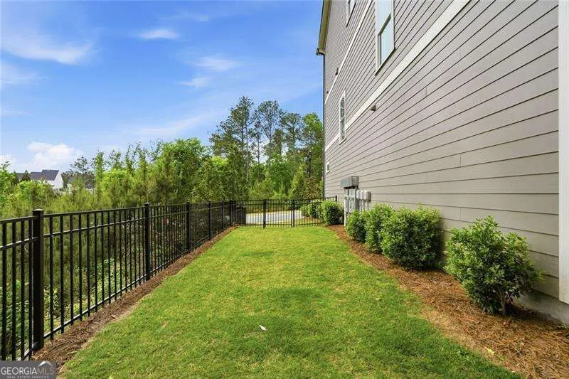 228 Retreat LN Canton, GA 30114