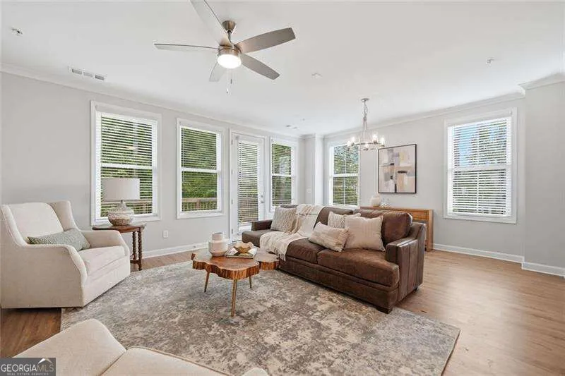 228 Retreat LN Canton, GA 30114