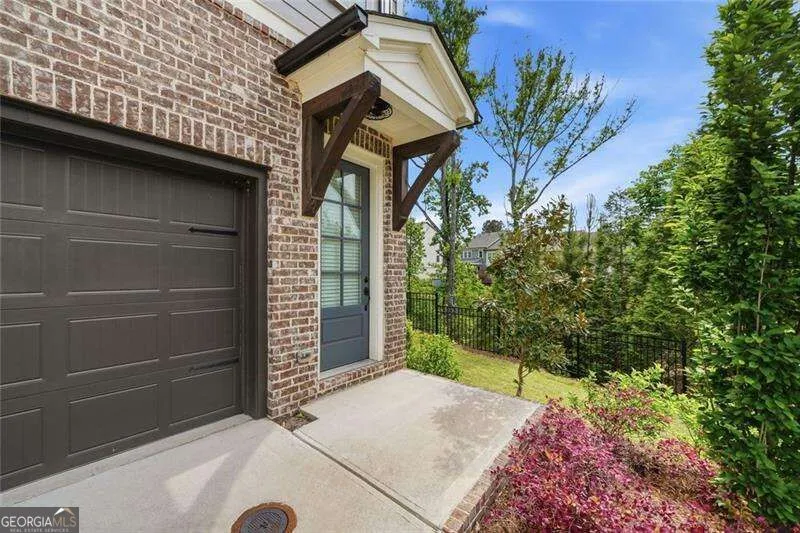 228 Retreat LN Canton, GA 30114