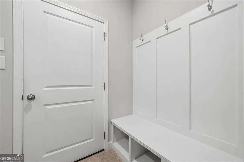 228 Retreat LN Canton, GA 30114