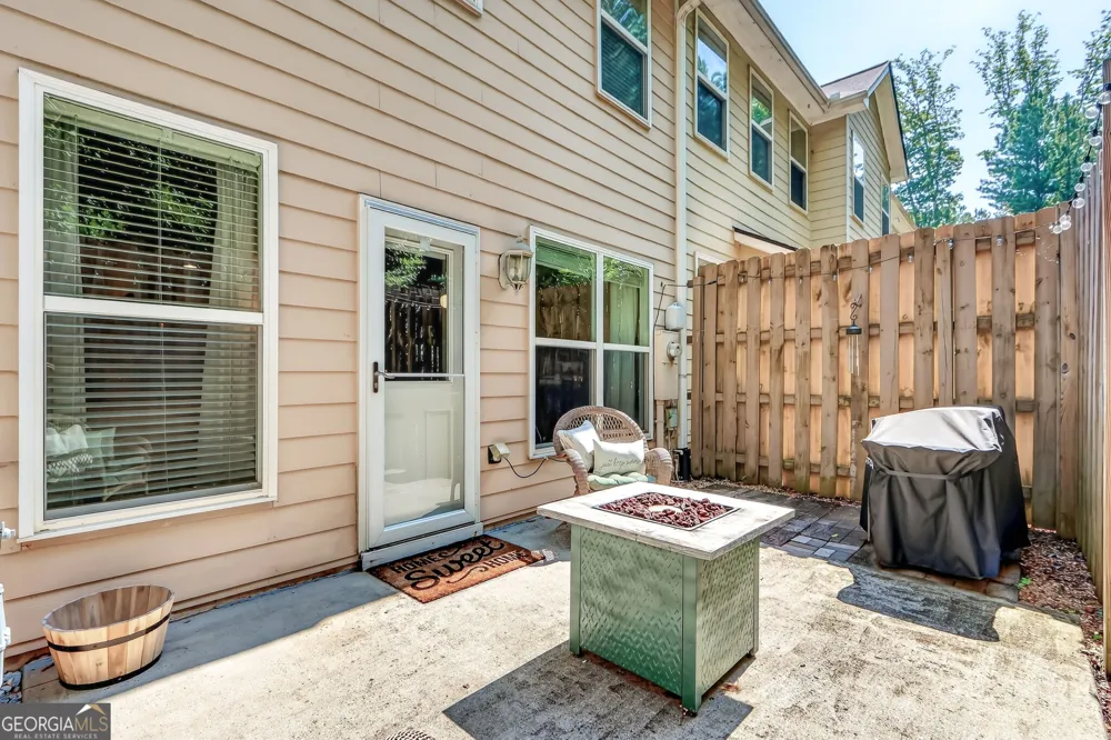 502 Hillside TRL Woodstock, GA 30188