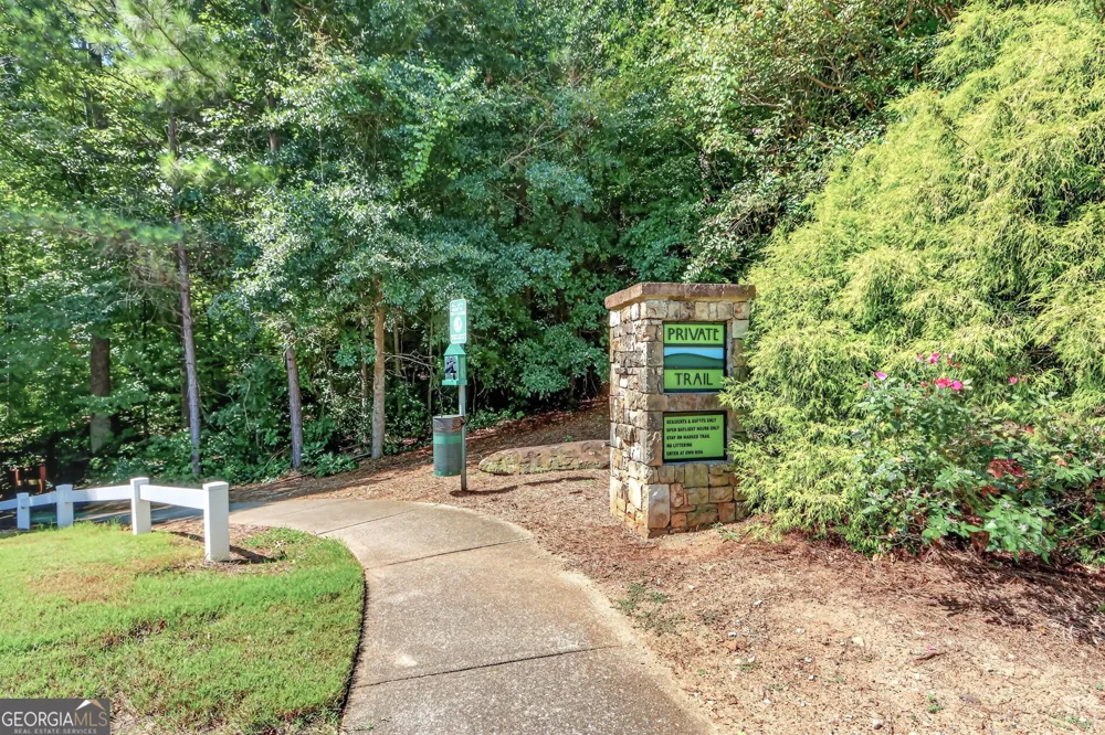 502 Hillside TRL Woodstock, GA 30188