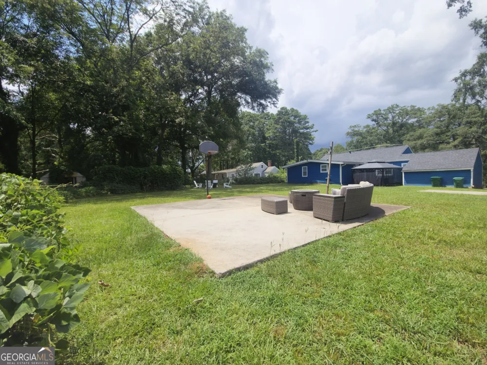 2477 Mcafee RD Decatur, GA 30032