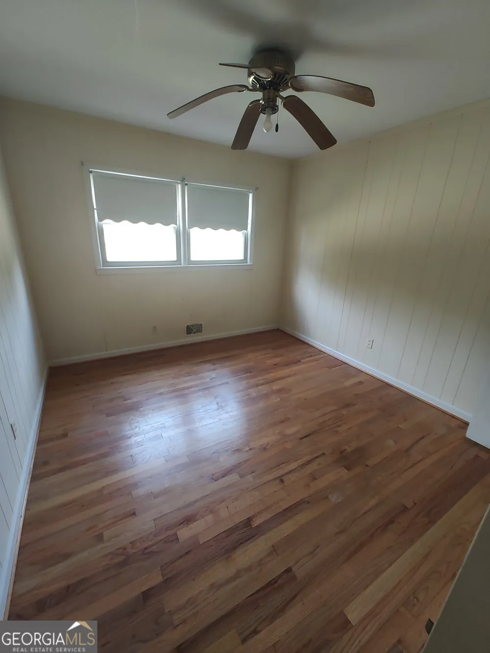 1192 Country Club RD Elberton, GA 30635