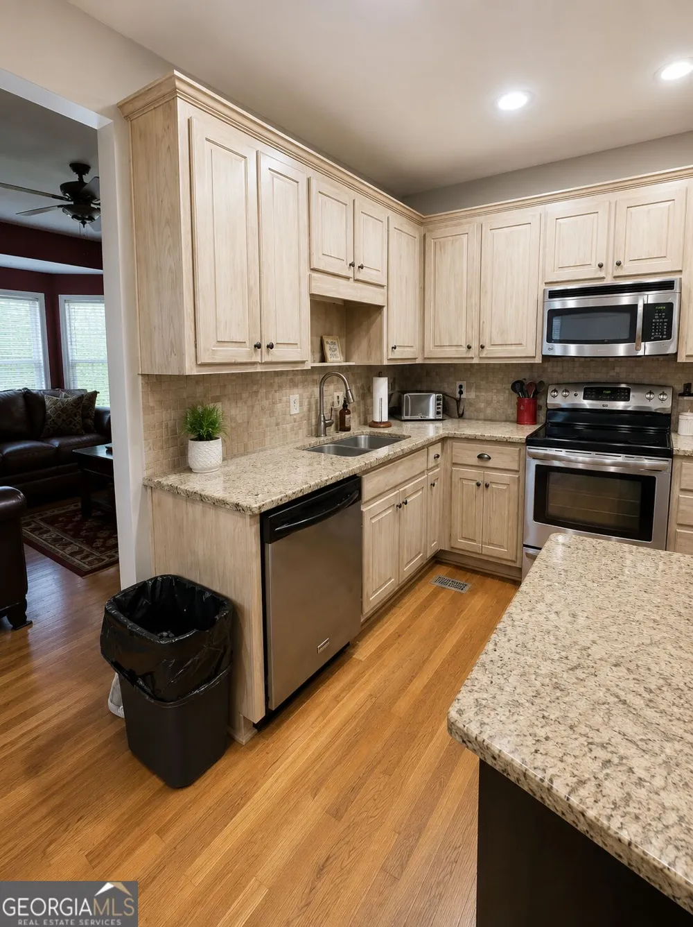 136 Eagles Nest CIR Carrollton, GA 30116