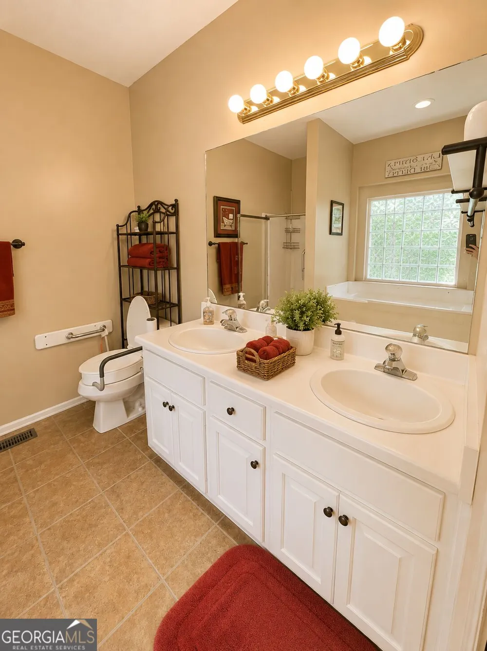 136 Eagles Nest CIR Carrollton, GA 30116