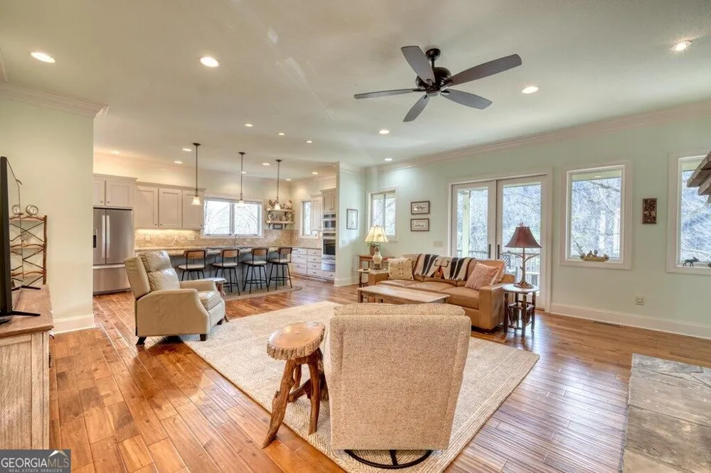605 Owl Creek RD Hiawassee, GA 30546