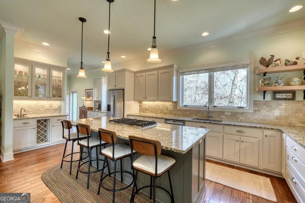 605 Owl Creek RD Hiawassee, GA 30546