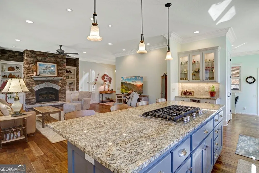 605 Owl Creek RD Hiawassee, GA 30546