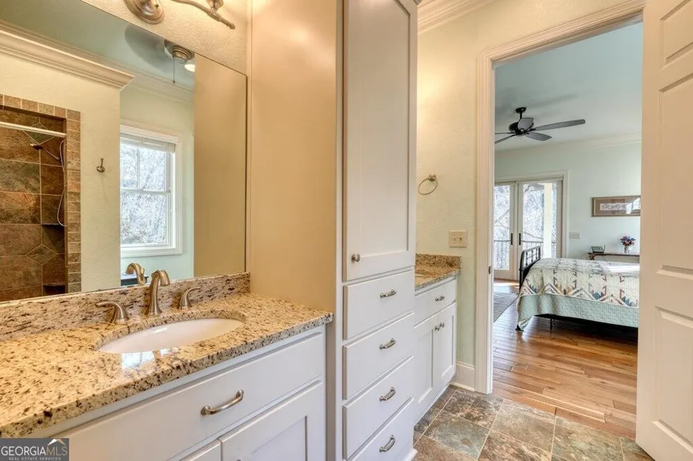 605 Owl Creek RD Hiawassee, GA 30546