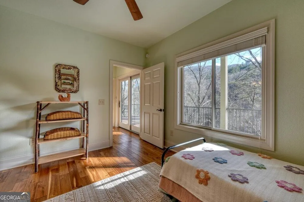 605 Owl Creek RD Hiawassee, GA 30546