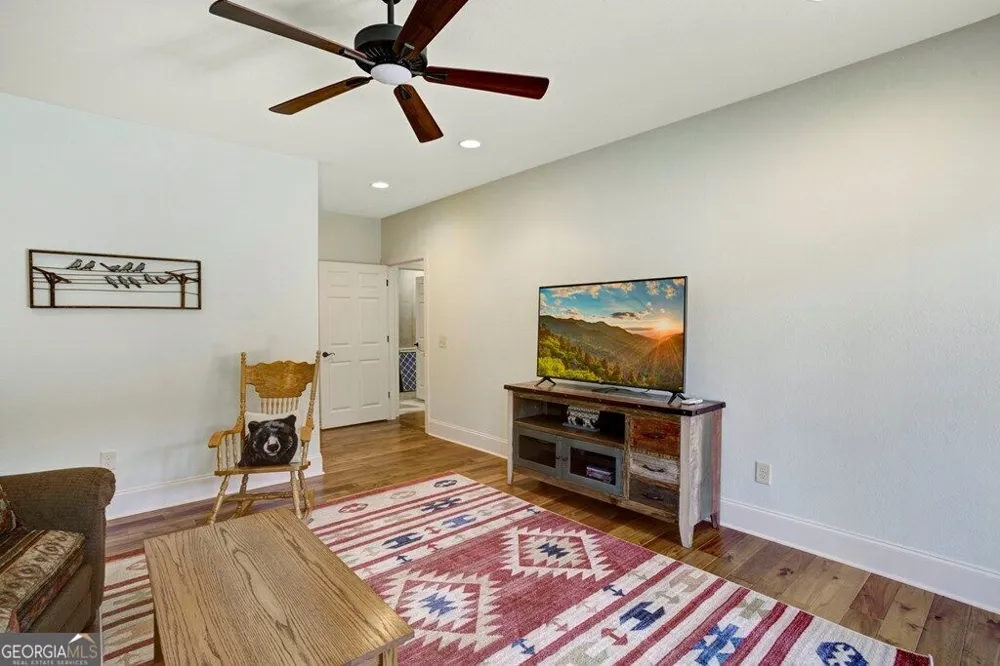 605 Owl Creek RD Hiawassee, GA 30546