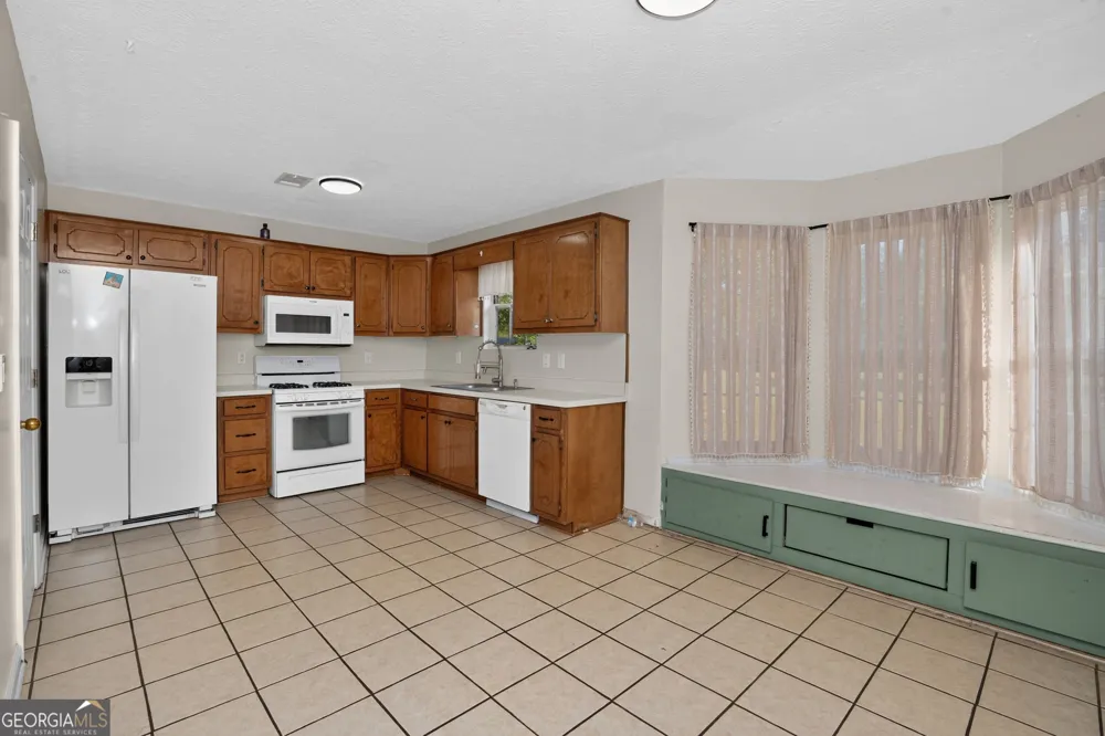 755 Peeksville RD Locust Grove, GA 30248