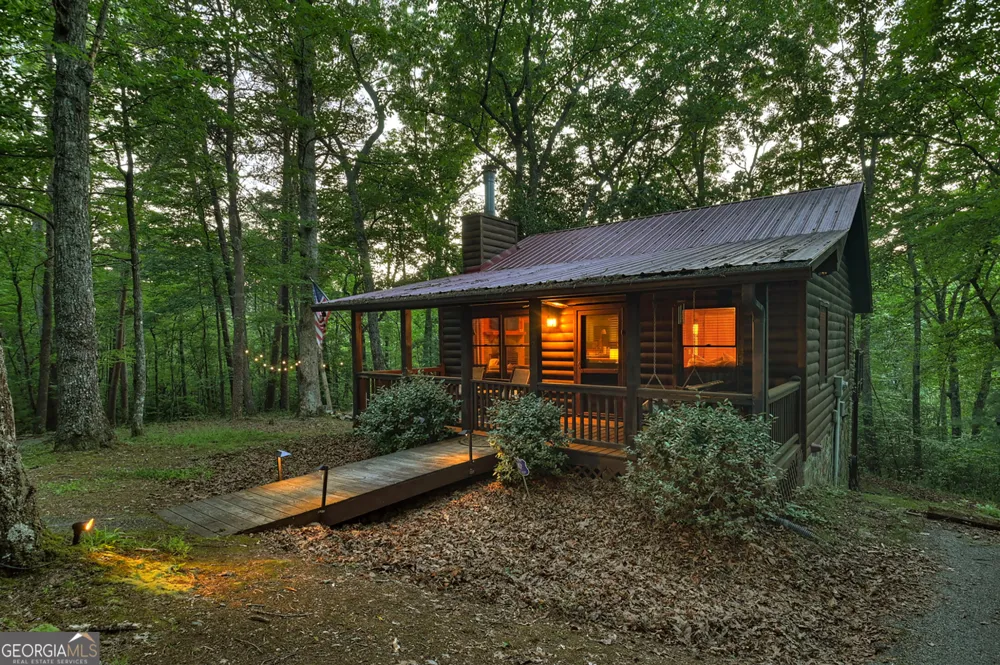 932 Granny BR Blue Ridge, GA 30513