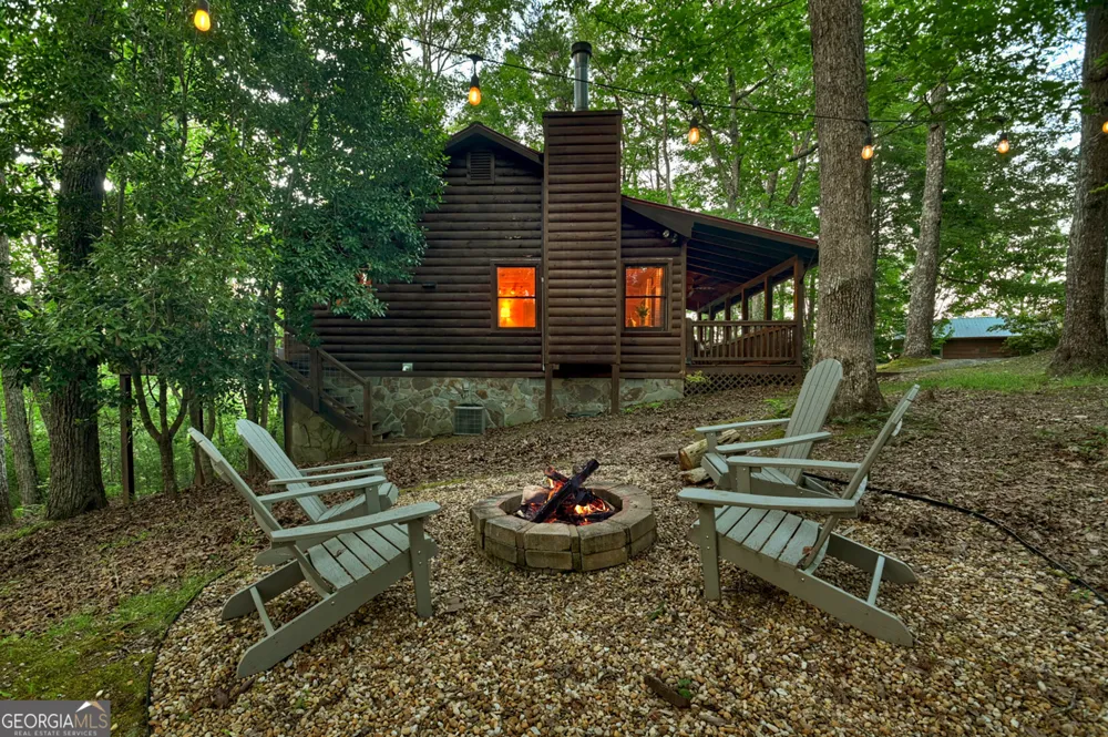 932 Granny BR Blue Ridge, GA 30513