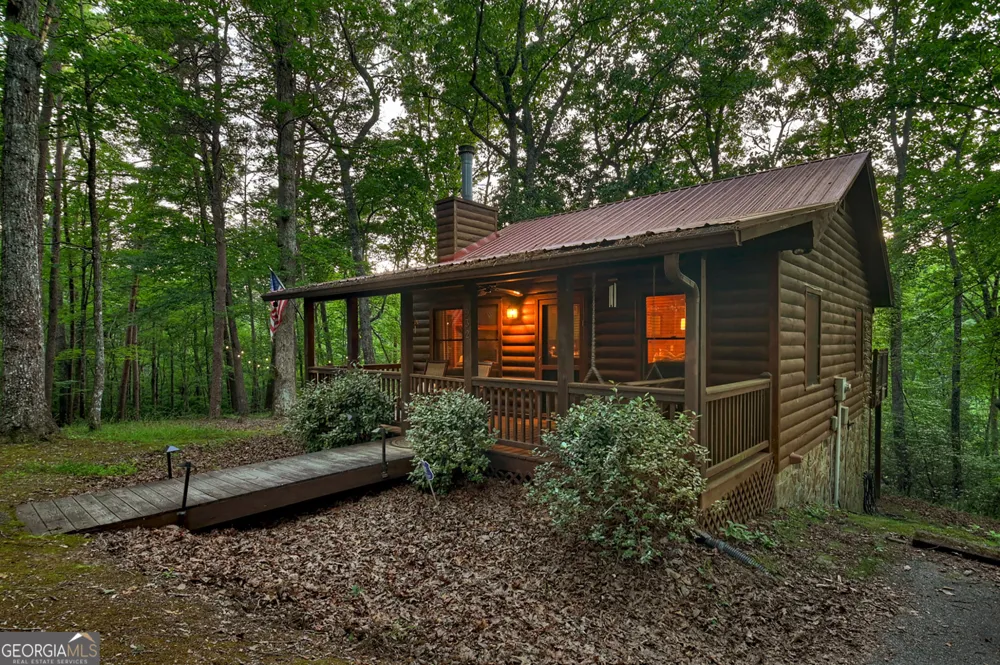 932 Granny BR Blue Ridge, GA 30513
