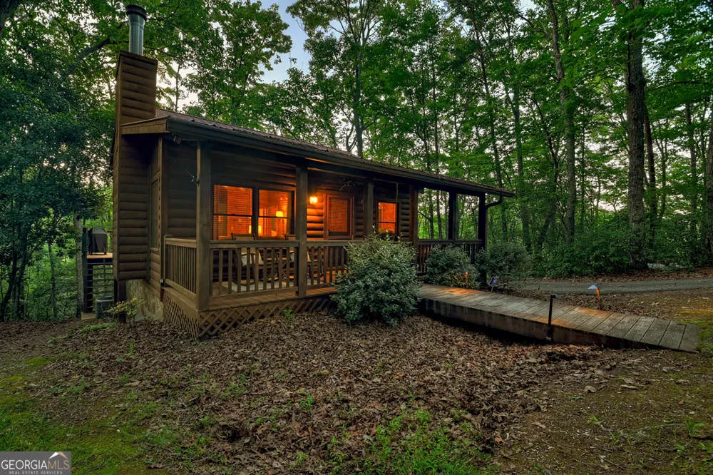932 Granny BR Blue Ridge, GA 30513