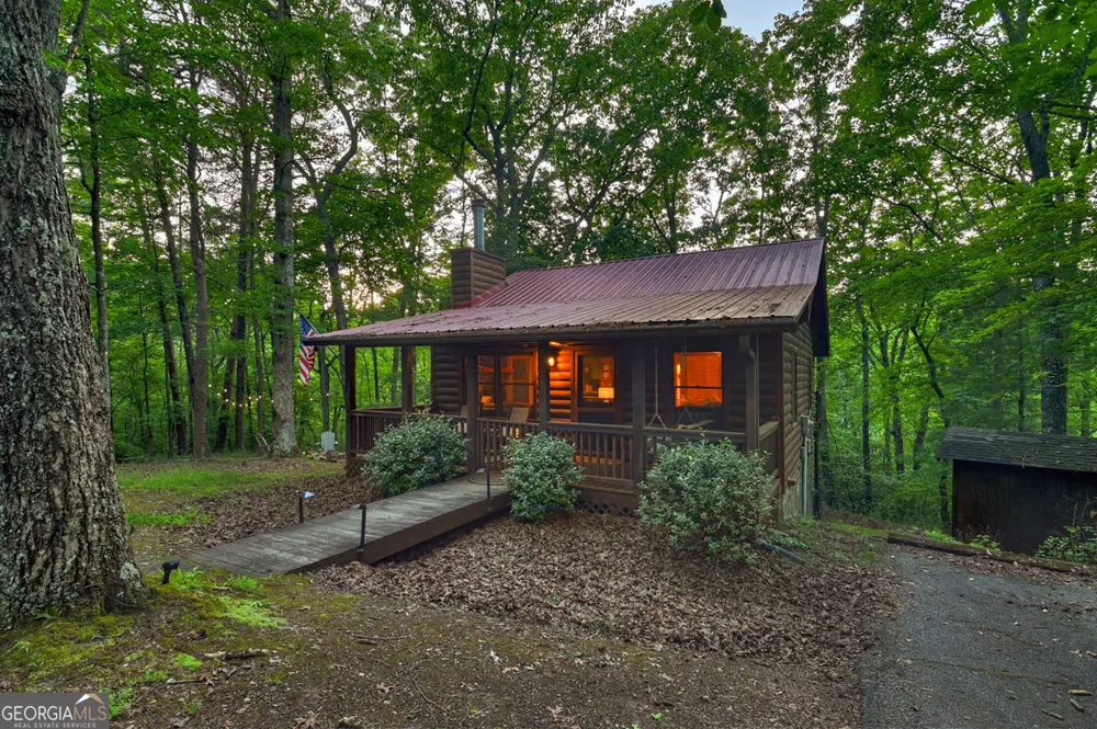 932 Granny BR Blue Ridge, GA 30513