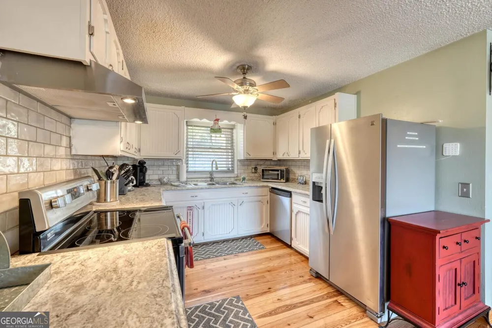 390 Bursey RD Hiawassee, GA 30546