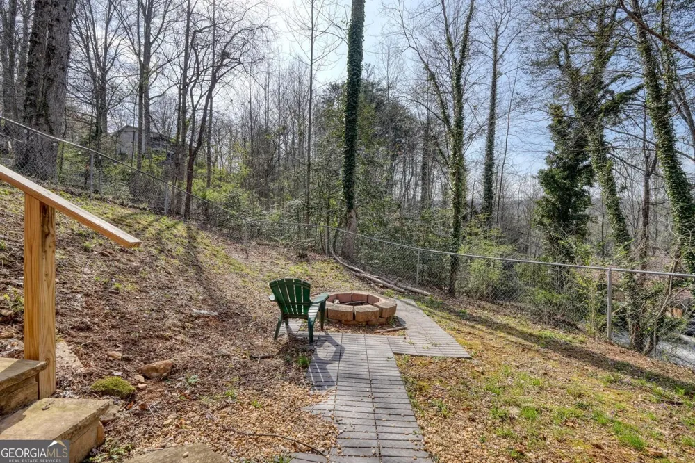 390 Bursey RD Hiawassee, GA 30546