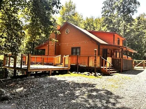 850 Valley DR