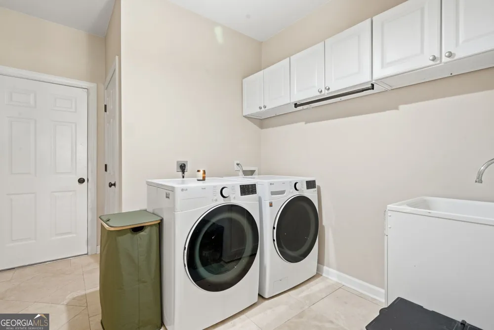 12 Baymeadow LN Savannah, GA 31405