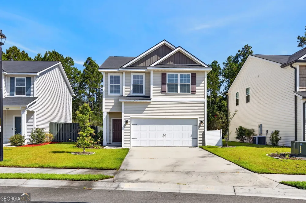 572 Brightleaf CIR Hinesville, GA 31313