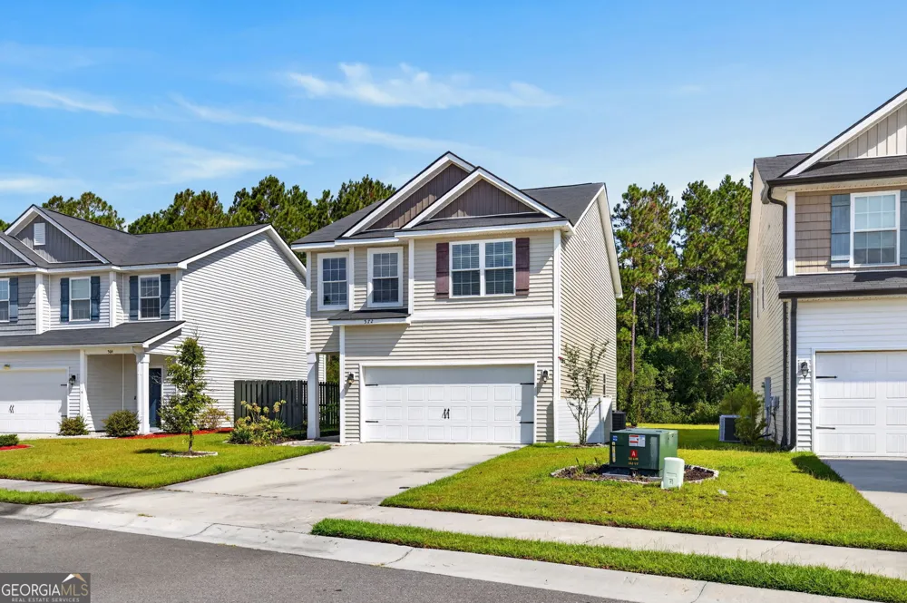 572 Brightleaf CIR Hinesville, GA 31313