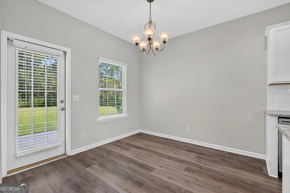 572 Brightleaf CIR Hinesville, GA 31313