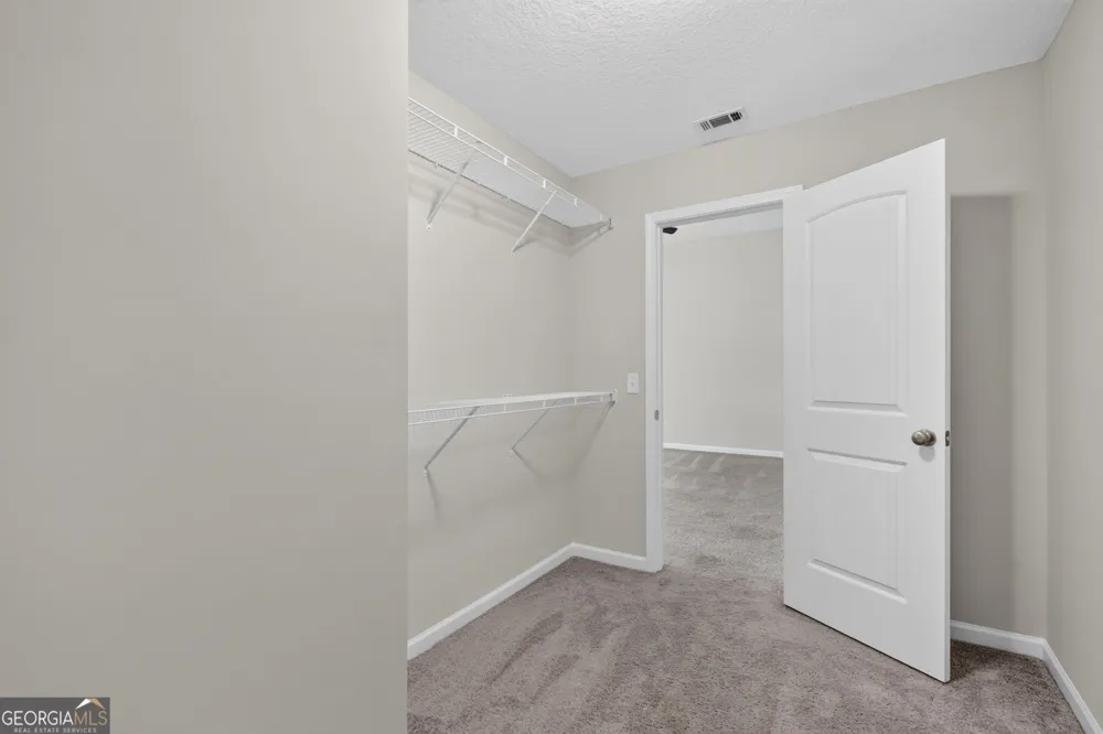 572 Brightleaf CIR Hinesville, GA 31313