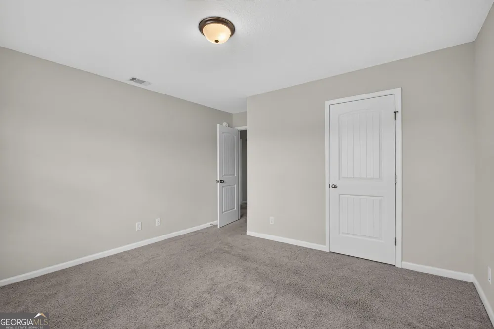572 Brightleaf CIR Hinesville, GA 31313