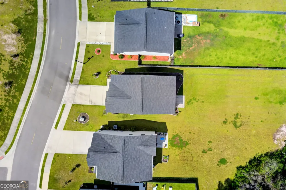572 Brightleaf CIR Hinesville, GA 31313