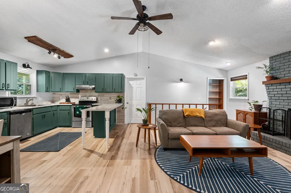 96 Jamie LN Blairsville, GA 30512